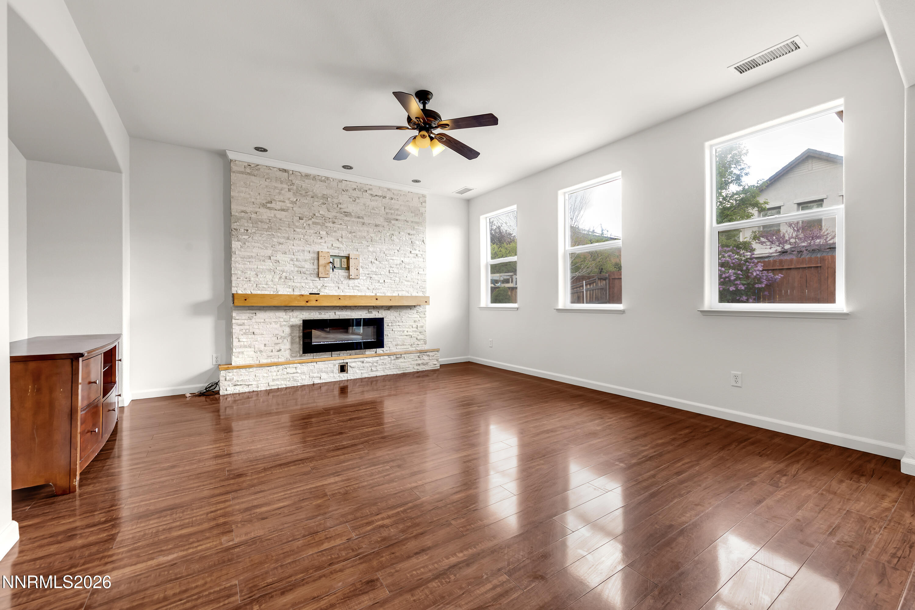 370 Pesaro Way Reno, NV 89521 - Photo 19 of 57 Presaro370-006