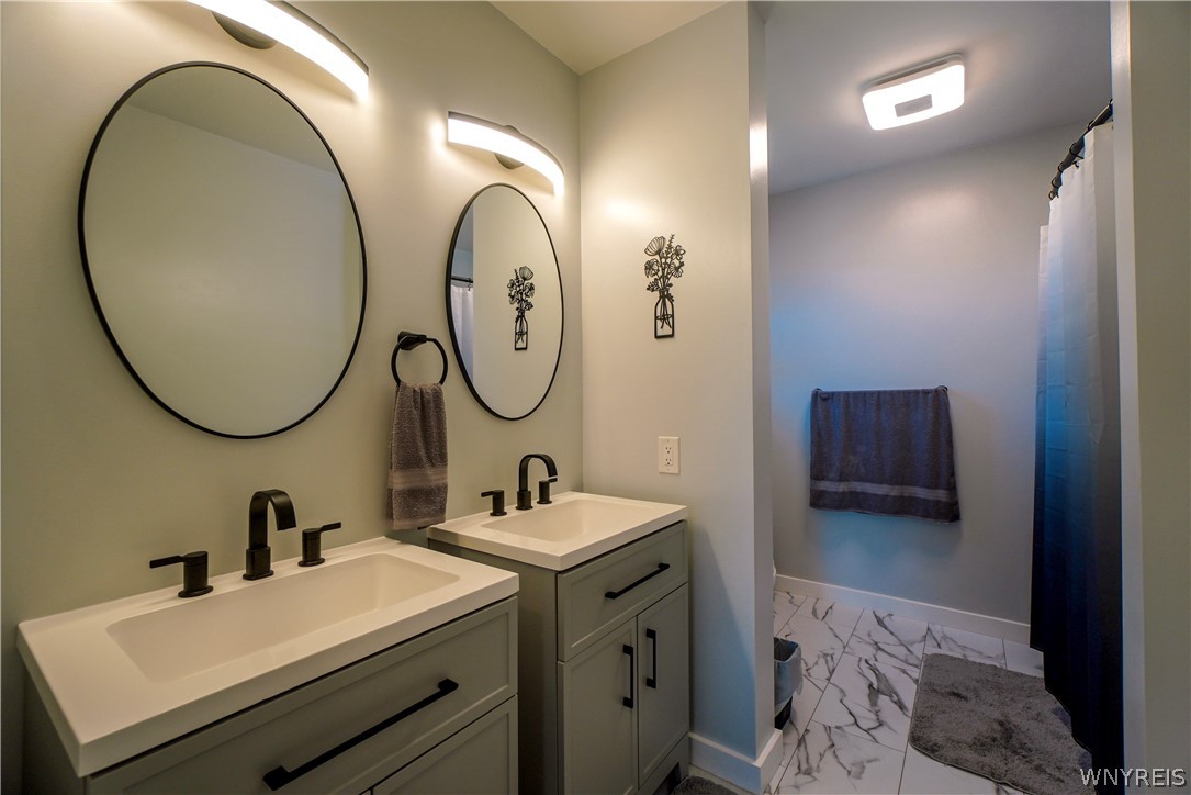 6138 Versailles Plank Road Lake View, NY 14085 - Photo 29 of 50 Primary bath