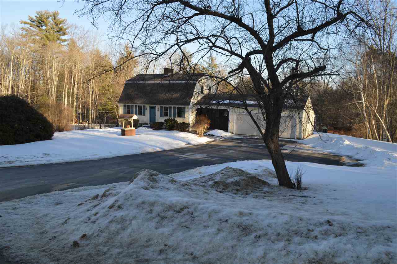 93 Robinson Road Bow, NH 03304 - Photo 1 of 33