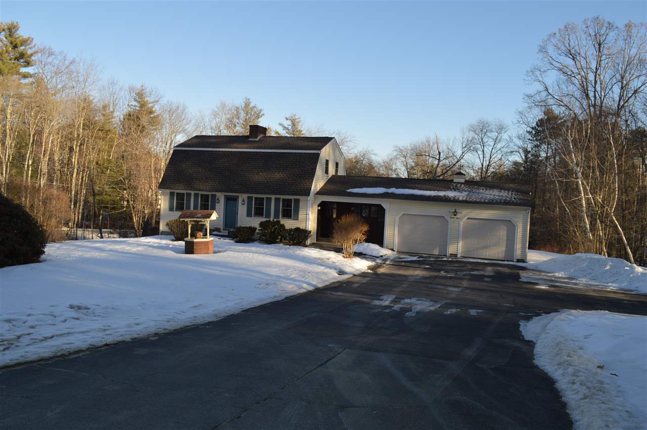 93 Robinson Road Bow, NH 03304 - Photo 2 of 33