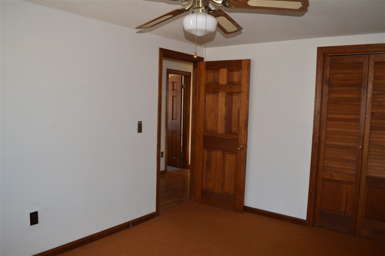 93 Robinson Road Bow, NH 03304 - Photo 16 of 33