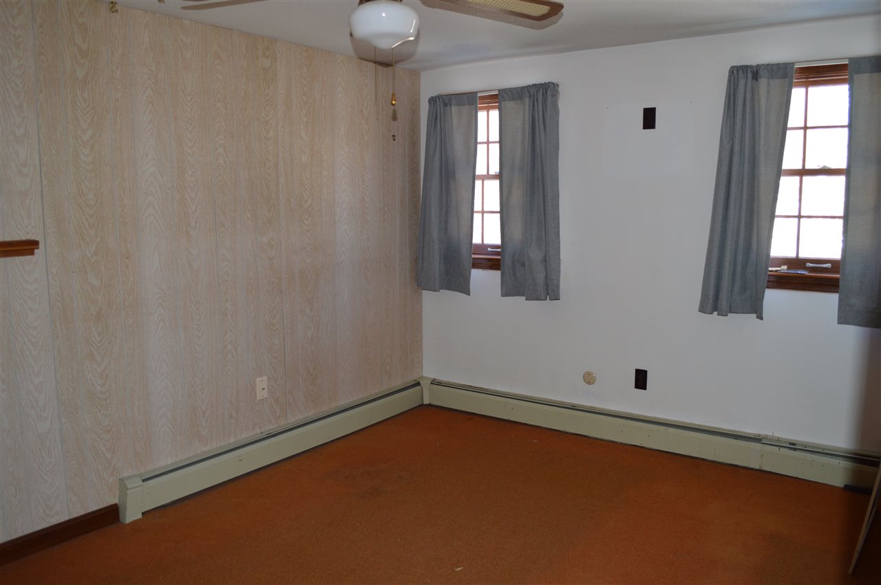 93 Robinson Road Bow, NH 03304 - Photo 17 of 33