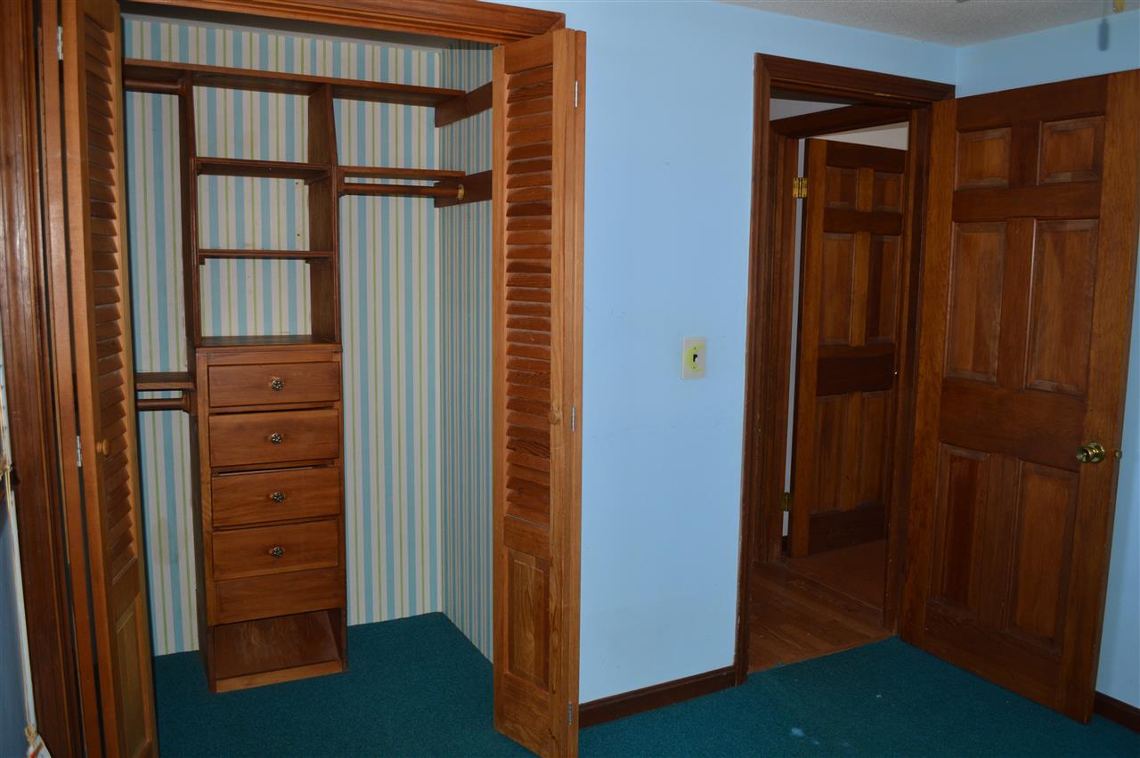93 Robinson Road Bow, NH 03304 - Photo 20 of 33
