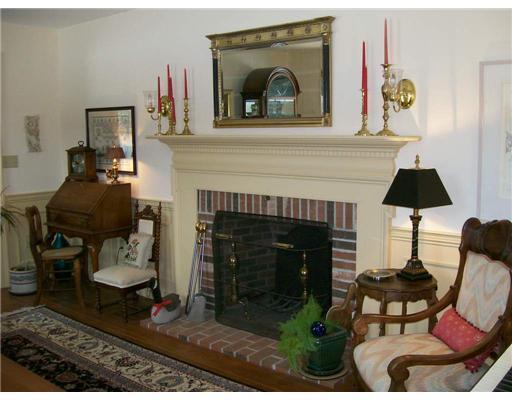 418 Waterville Road Skowhegan, ME 04976 - Photo 10 of 24 Living Room.