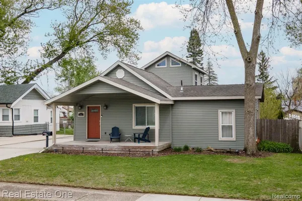 $345,000 | 353 South Webik Avenue, Clawson, MI 48017