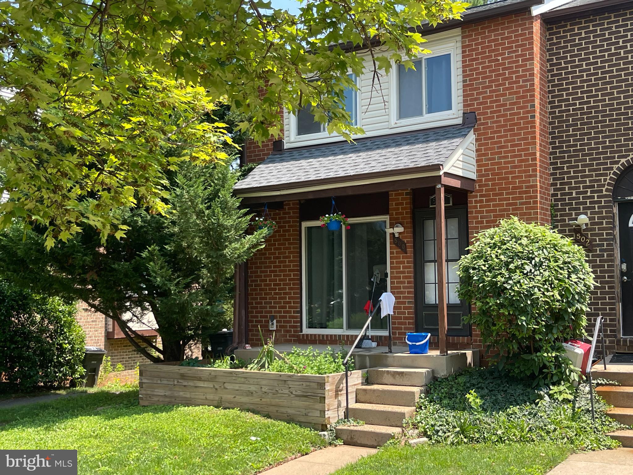 500 Giles Place Sterling, VA 20164 - Photo 2 of 2 Exterior Side View