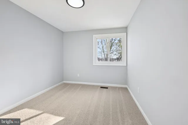 $525,000 | 500 Giles Place, Sterling, VA 20164