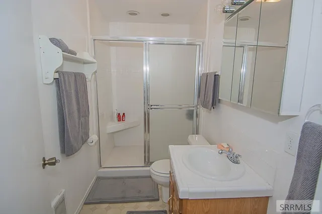 $1,398,000 | 18-20 Cherry Hill Lane, North Fork, ID 83466