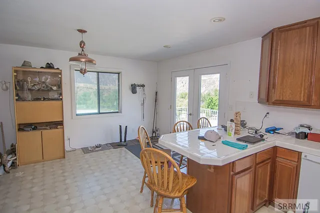 $1,398,000 | 18-20 Cherry Hill Lane, North Fork, ID 83466