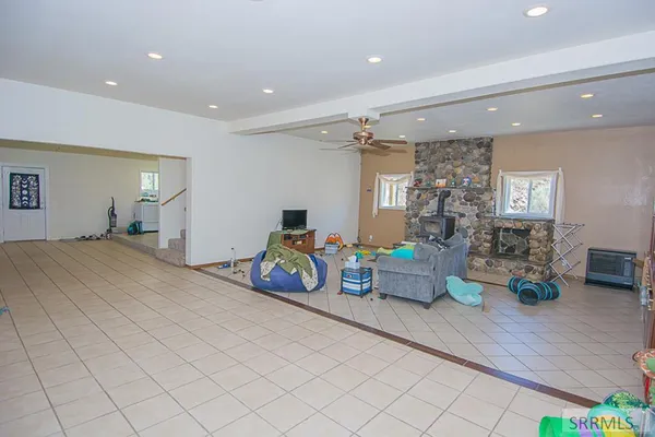 $1,398,000 | 18-20 Cherry Hill Lane, North Fork, ID 83466