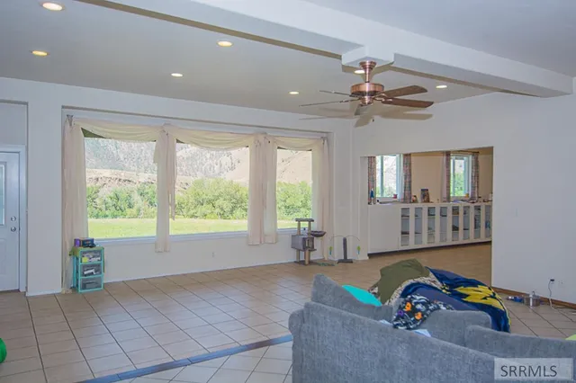 $1,398,000 | 18-20 Cherry Hill Lane, North Fork, ID 83466