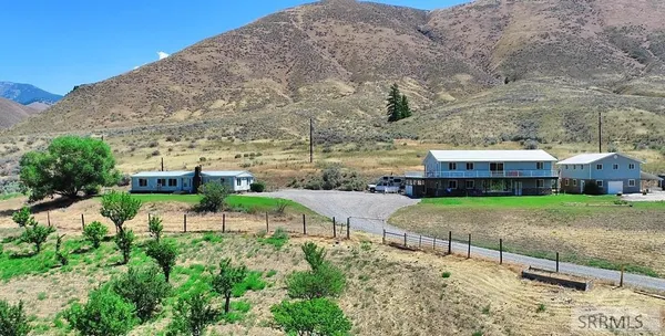 $1,398,000 | 18-20 Cherry Hill Lane, North Fork, ID 83466