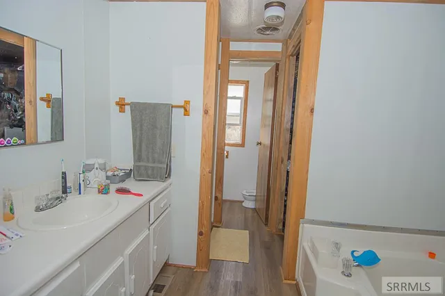 $1,398,000 | 18-20 Cherry Hill Lane, North Fork, ID 83466