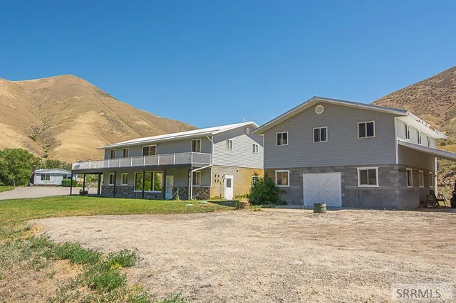 $1,398,000 | 18-20 Cherry Hill Lane, North Fork, ID 83466