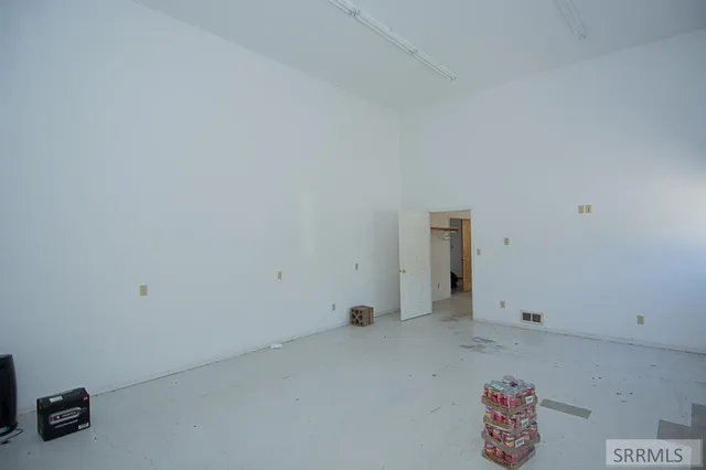 $1,398,000 | 18-20 Cherry Hill Lane, North Fork, ID 83466