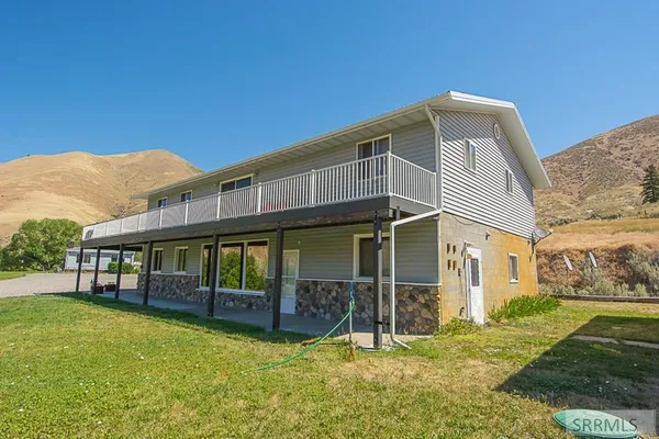 $1,398,000 | 18-20 Cherry Hill Lane, North Fork, ID 83466