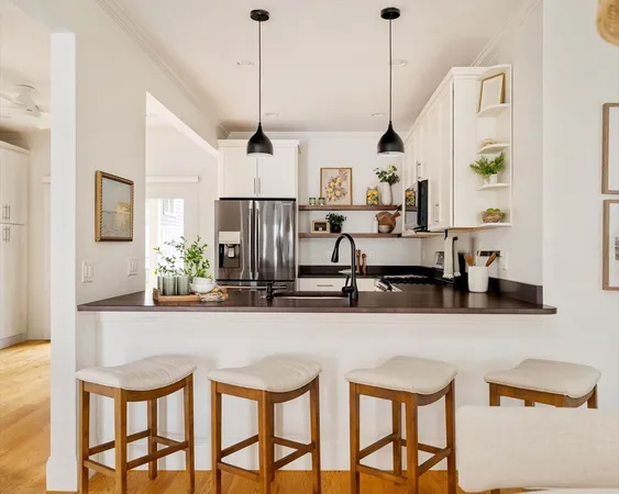 $950,000 | 292 Summer Street, Unit 1, Somerville, MA 02144