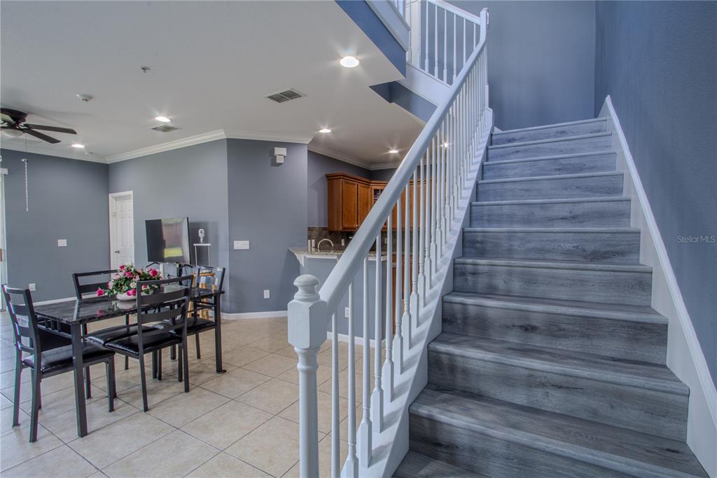 762 Terrace Spring Drive Orlando, FL 32828 - Photo 8 of 26 a view of entryway and hall