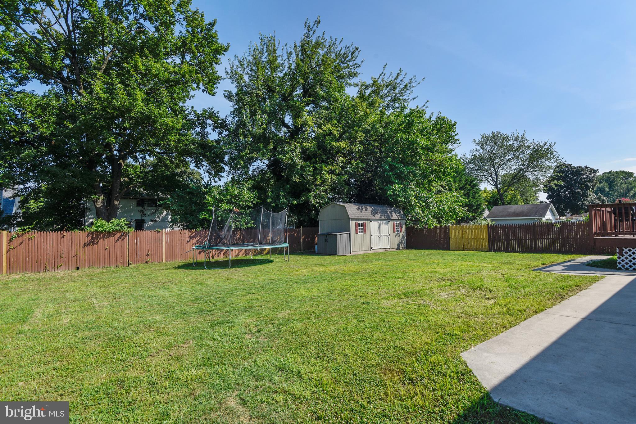 225 Dale Road Pasadena, MD 21122 - Photo 4 of 40 Gallery Image 4