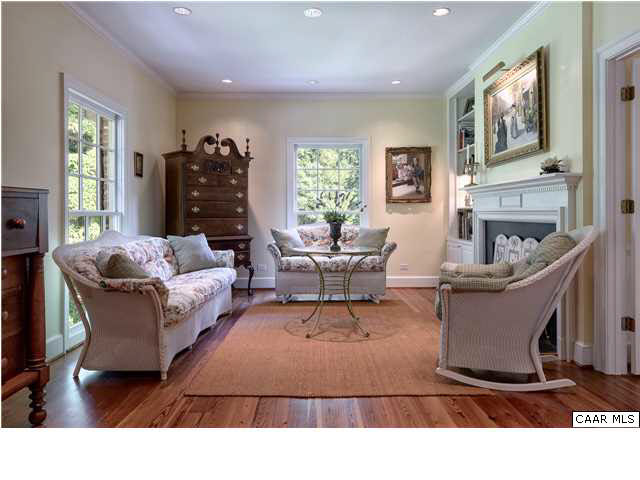 871 Tanglewood Road Charlottesville, VA 22901 - Photo 3 of 33 a living room with furniture and window