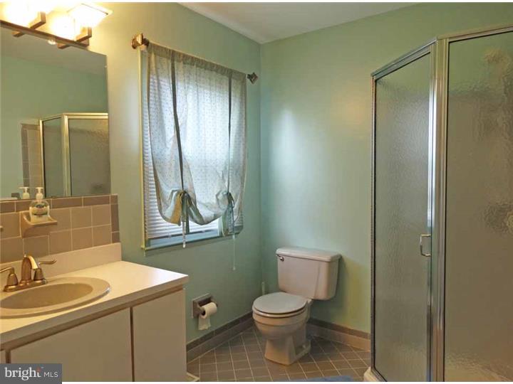 299 Flint Road Langhorne, PA 19047 - Photo 12 of 23 Bathroom