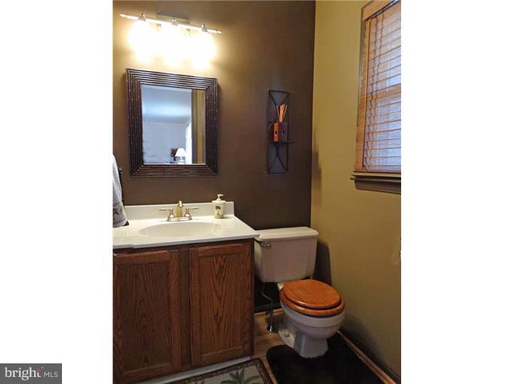299 Flint Road Langhorne, PA 19047 - Photo 9 of 23 Half Bath
