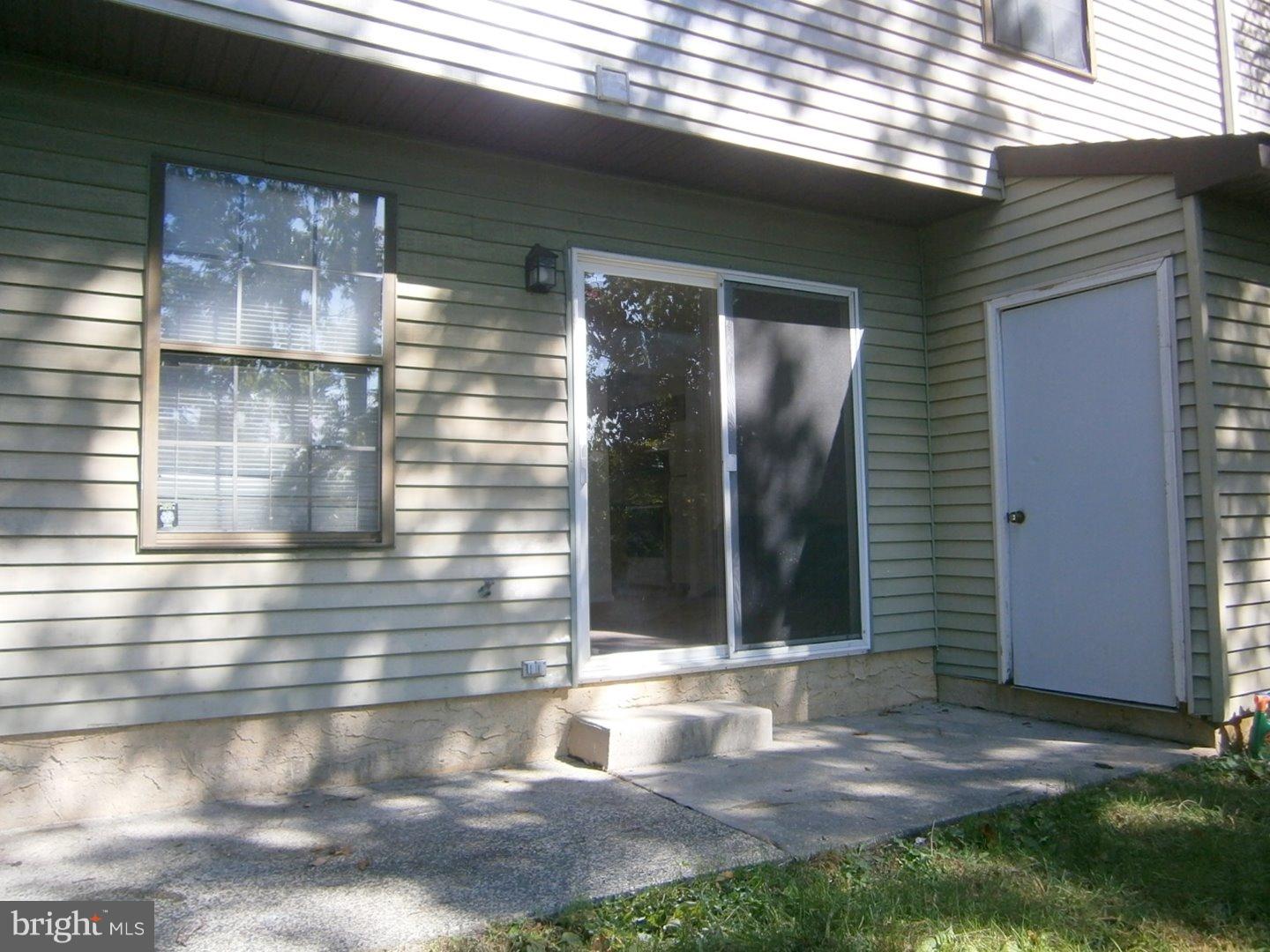 126 Hampshire Road Sicklerville, NJ 08081 - Photo 16 of 18 Gallery Image 16