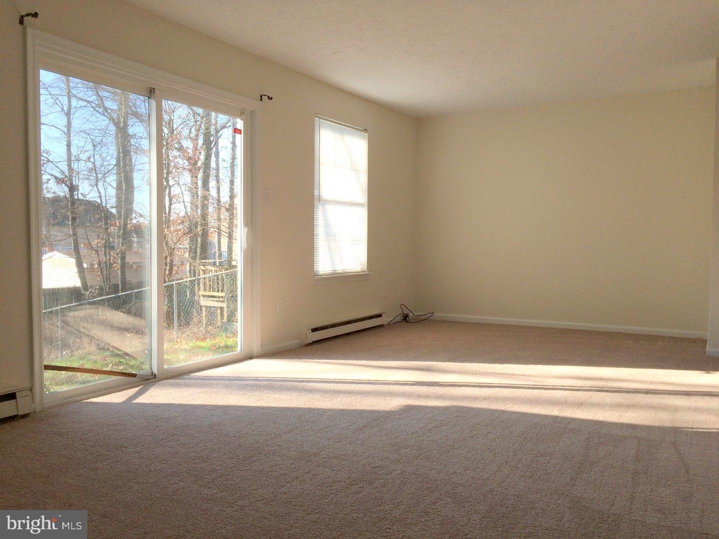126 Hampshire Road Sicklerville, NJ 08081 - Photo 7 of 18 Gallery Image 7