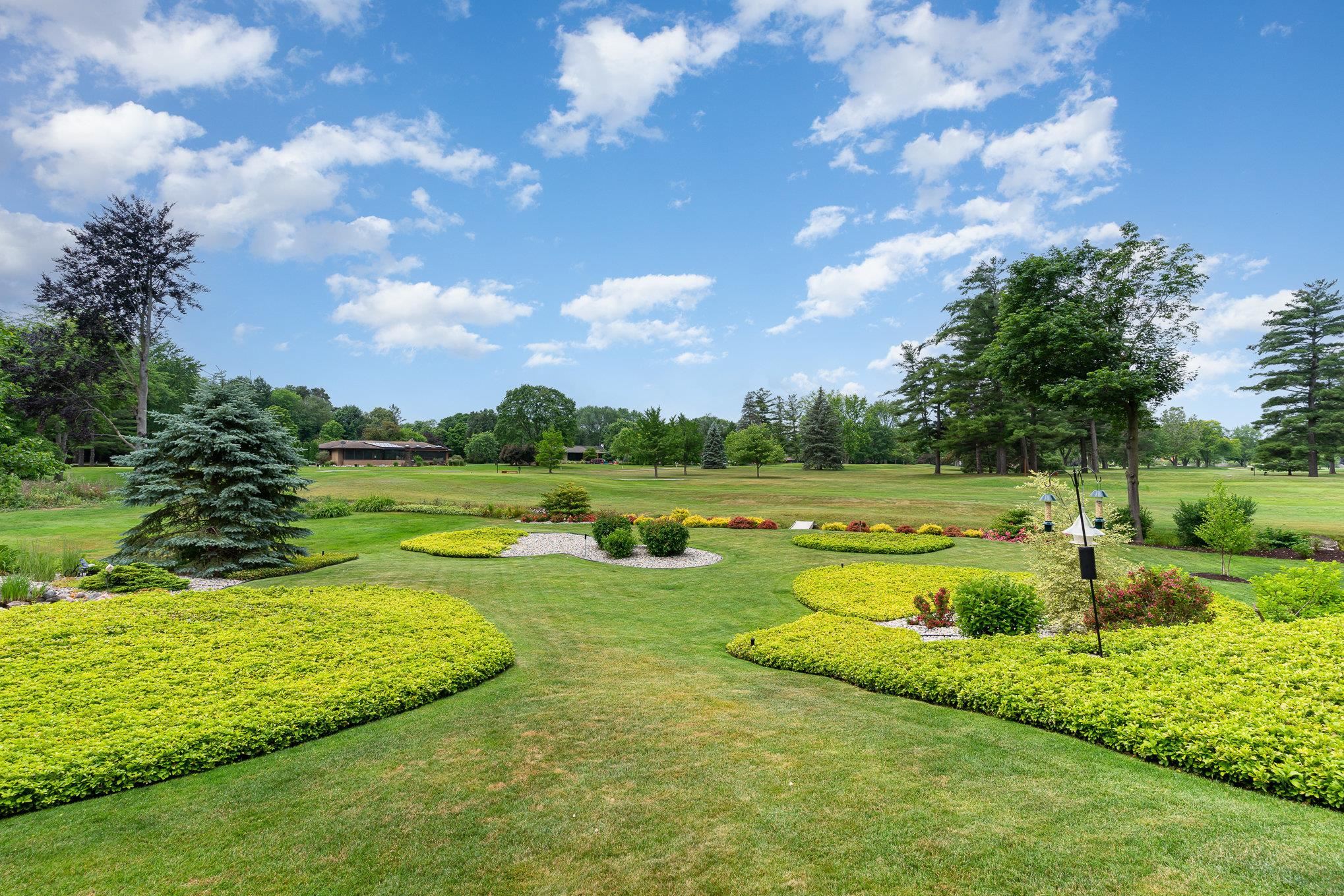 527 Hillcrest Road Midland, MI 48640 - Photo 9 of 44 Gallery Image 9