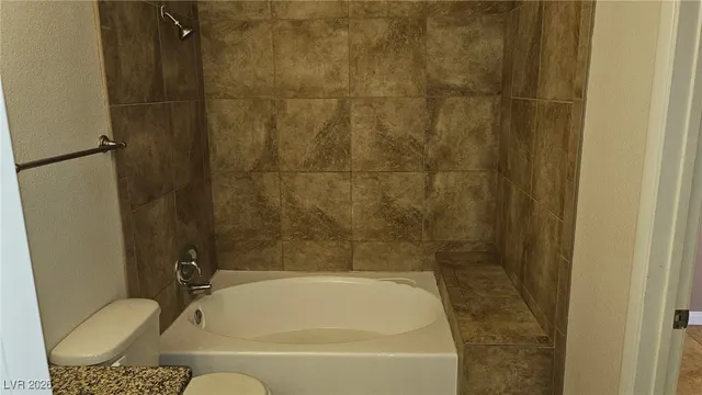 $1,350 | 2120 Ramrod Avenue, Unit 817, Henderson, NV 89014