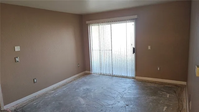 $1,350 | 2120 Ramrod Avenue, Unit 817, Henderson, NV 89014