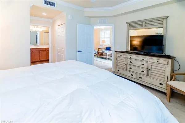 $5,000 | 9826 Giaveno Circle, Unit 1511, Naples, FL 34113