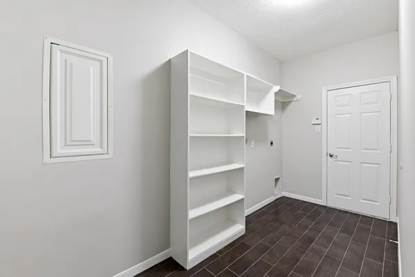 $2,350 | 25542 Saddlebrook Village Drive, Tomball, TX 77375