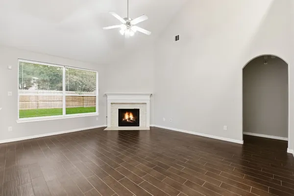$2,350 | 25542 Saddlebrook Village Drive, Tomball, TX 77375