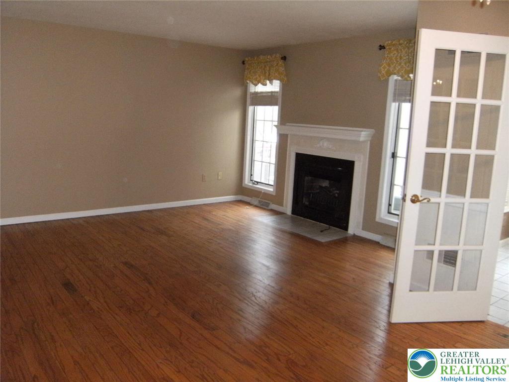 390 Fairview Street Emmaus, PA 18049 - Photo 14 of 33