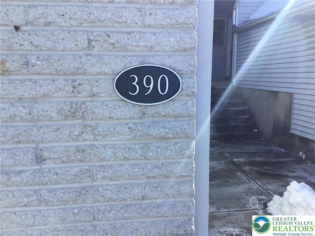 390 Fairview Street Emmaus, PA 18049 - Photo 4 of 33