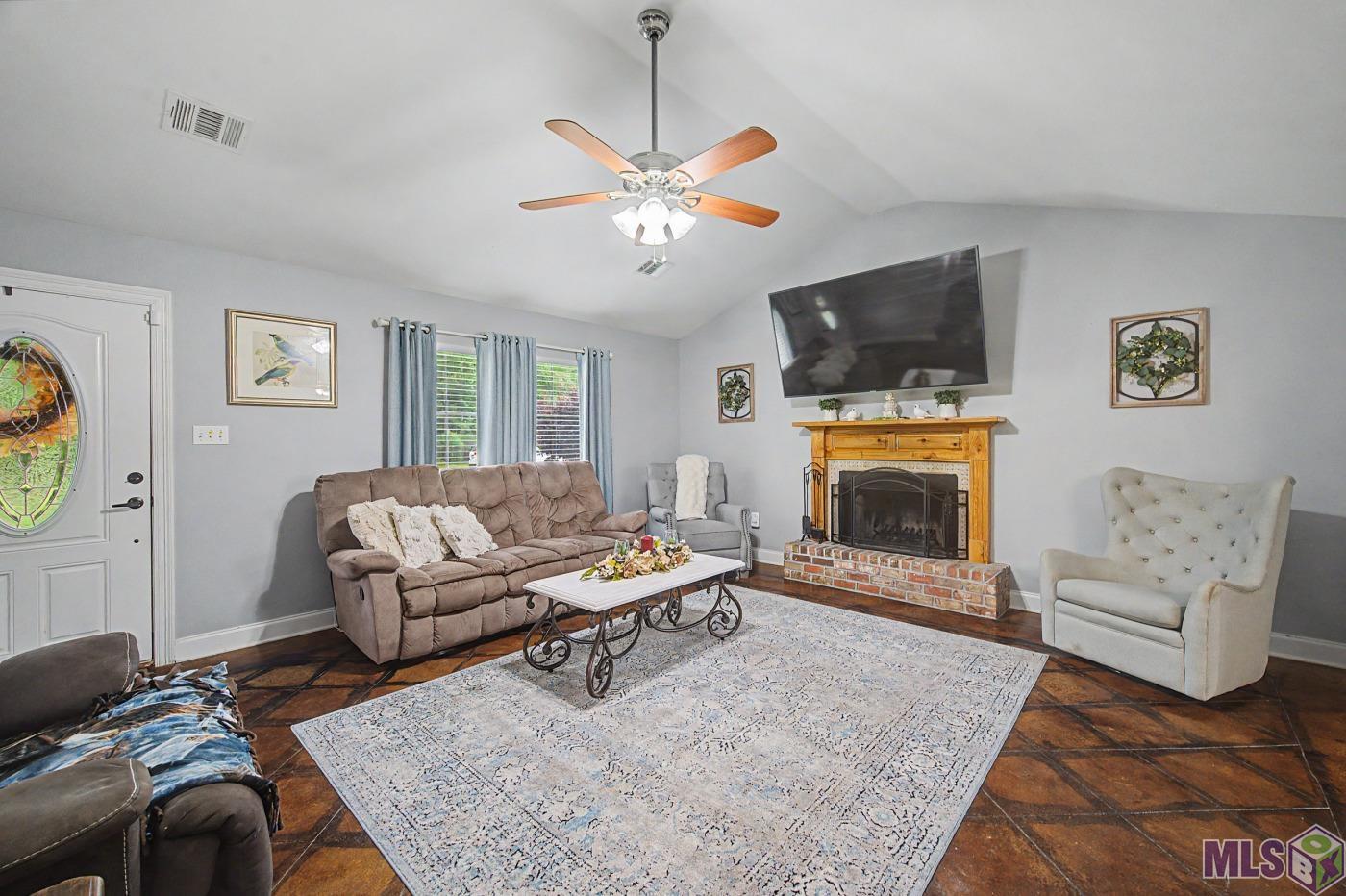 36149 Walker North Road Walker, LA 70785 - Photo 3 of 18