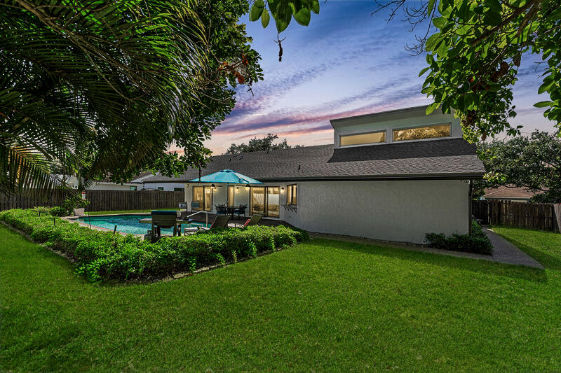 3028 Northwest 28th Avenue Boca Raton, FL 33434 - Photo 26 of 29 Backyard at Dusk