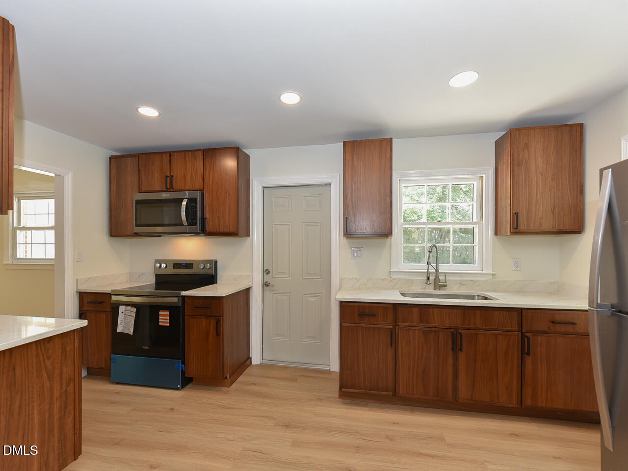 3809 Boddie Drive Raleigh, NC 27609 - Photo 9 of 15 Interior - kitchen2 - ok