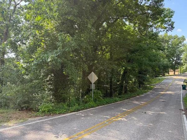 $90,000 | 5908 Crestview Drive, Hixson, TN 37343