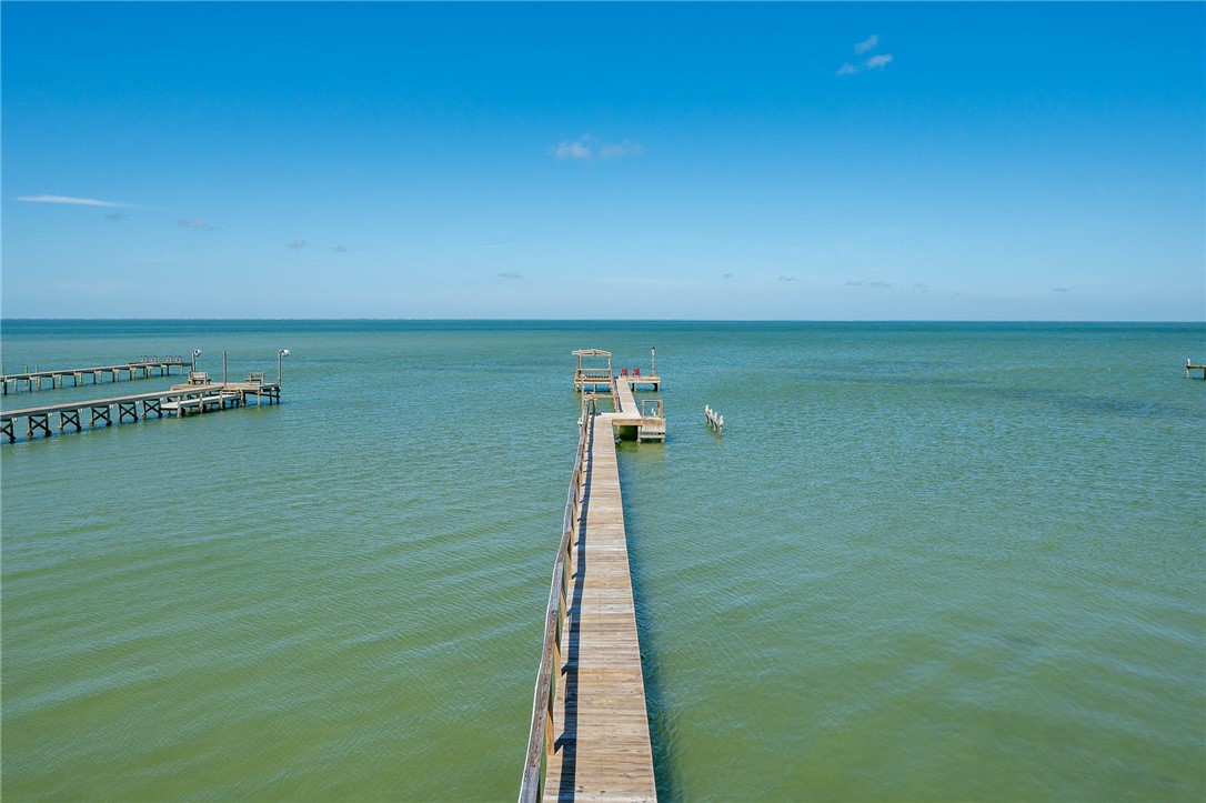 646 Copano Ridge Road Rockport, TX 78382 - Photo 30 of 40