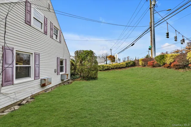 $595,000 | 1 Ranch Lane, Levittown, NY 11756