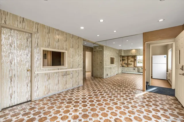 $595,000 | 1 Ranch Lane, Levittown, NY 11756