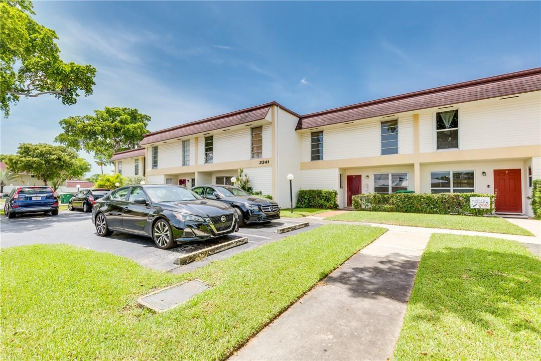 3341 Raleigh Street, Unit 2E Hollywood, FL 33021 - Photo 1 of 24 Photo 1