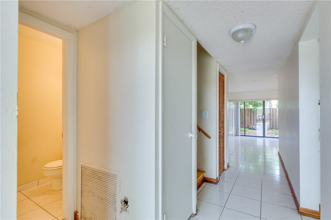 3341 Raleigh Street, Unit 2E Hollywood, FL 33021 - Photo 12 of 24 Photo 12