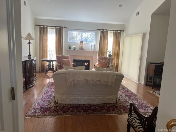 $789,000 | 15 Constantine Way, Mount Sinai, NY 11766