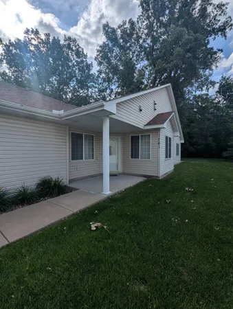 $340,000 | 1761 Ojibway Drive, Centerville, MN 55038