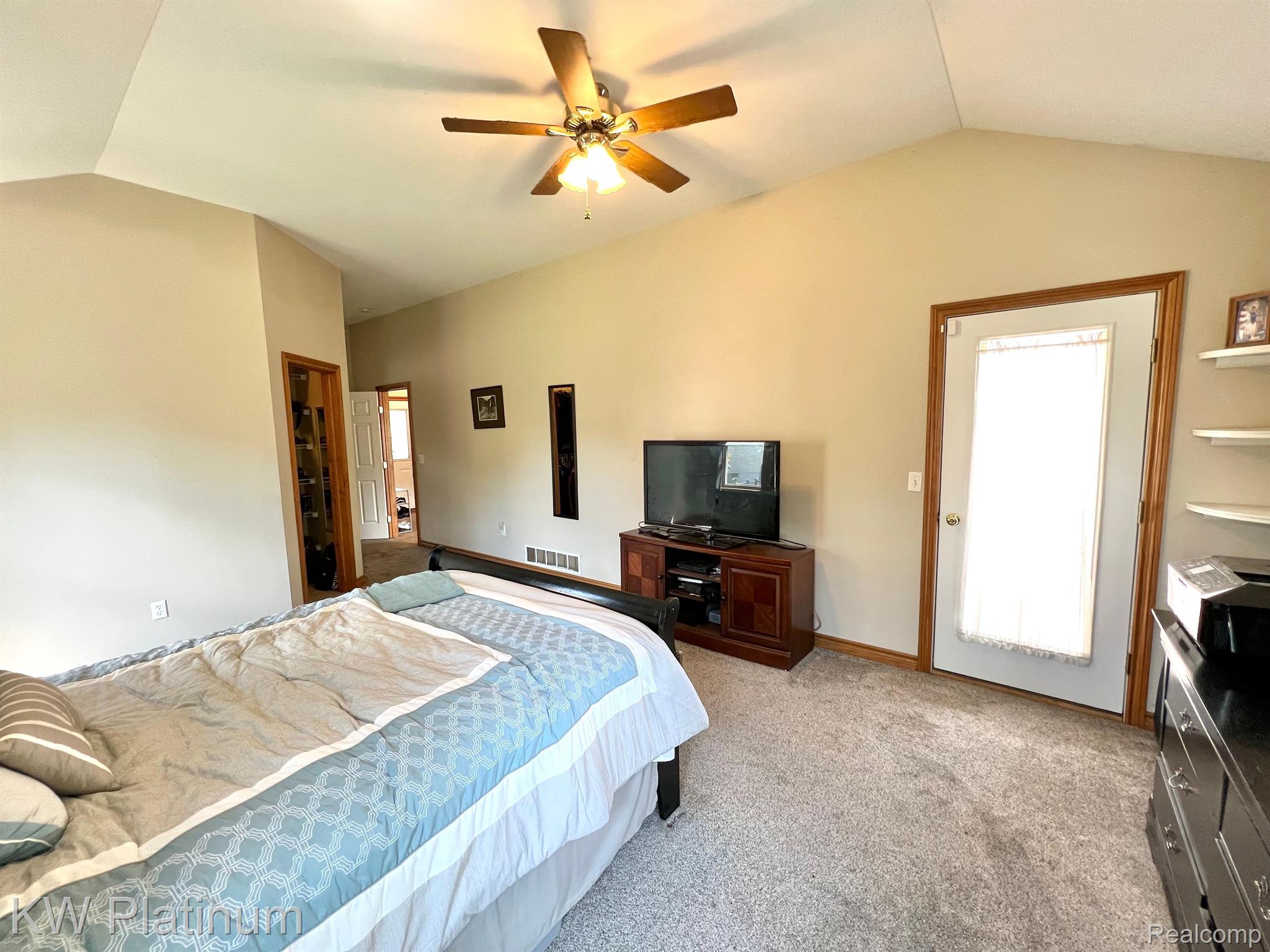 4138 Lancaster Drive Fort Gratiot, MI 48059 - Photo 23 of 52