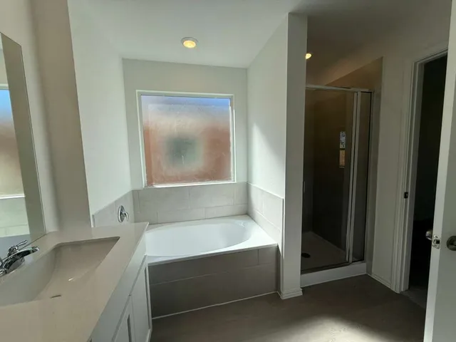 $2,350 | 591 Sormonne Loop, Kyle, TX 78640