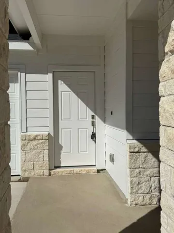 $2,350 | 591 Sormonne Loop, Kyle, TX 78640